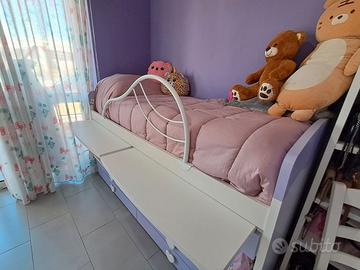 Letto a castello con scrittoio