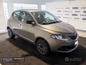 LANCIA Ypsilon 1.0 FireFly Hybrid Ecochic Gold -