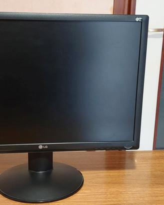 Monitor 22" LG Flatron W2234S