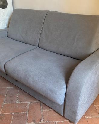 Divano letto matrimoniale grigio sfoderabile