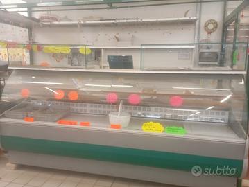 banco frigo bilancia elettronica e stigliatiura pe