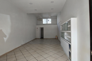 LIBERO DA APRILE Locale per negozio o ufficio