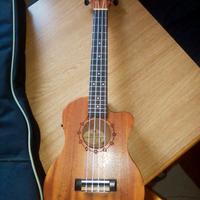 Ukulele Koki’o Mogano cutaway EQ tenore