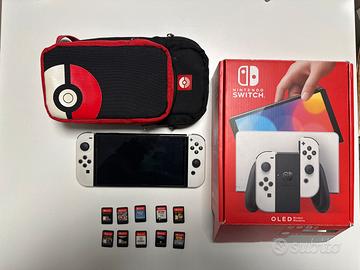 NINTENDO SWITCH OLED COMPLETA DI GIOCHI E CUSTODIA