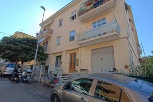 Appartamento di 77 m² con 3 locali e box auto a Pe
