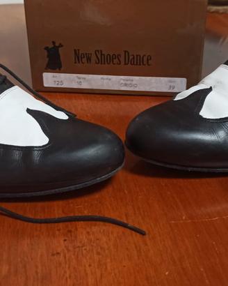 Scarpe da ballo/Tango mod. Paoul bicolore n 39