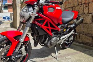Ducati monster 1100