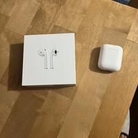 AirPods Apple di seconda generazione