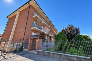 3 LOCALI A CARMAGNOLA