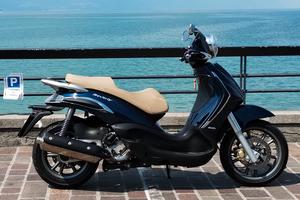 Beverly Piaggio tourer 400 iè anno 2009 km 10400 