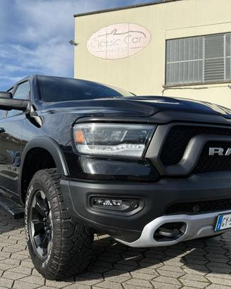 RAM 1500 V8 HEMI CREW CAB - REBEL