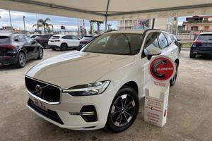 VOLVO XC60 B4 AWD MILD HYBRID MOMENTUM - 2021