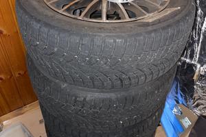 Cerchi in Lega 16" + gomme invernali VW Golf 7