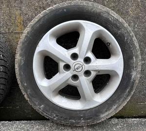 Cerchi in lega e gomme