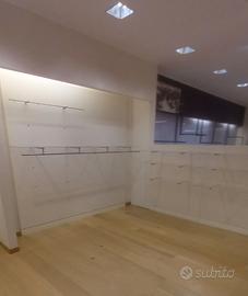 A35 Arredo negozio PANNELLI GARAU componibili legn