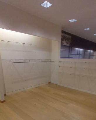 A35 Arredo negozio PANNELLI GARAU componibili legn