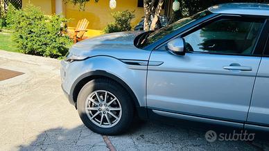 Range rover evoque 2.2 150 cv anno 2015