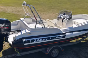Zar 57 WD + Suzuki DF 150 + Carrello
