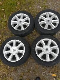 set cerchi in lega lancia Y misura R15