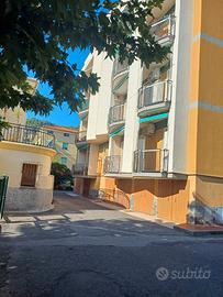 Alloggio al mare vicino al centro di Pietra Ligure
