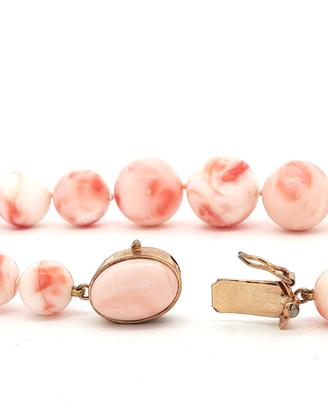 Collana Corallo Rosa con chiusura rifinita in oro