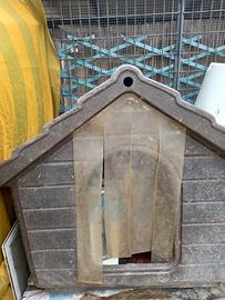 casetta in plastica antipioggia