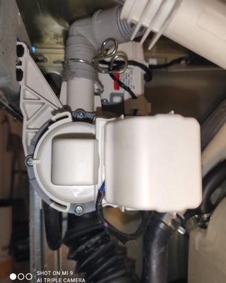 Pompa di scarico  lavatrice Samsung WF90F55P4W