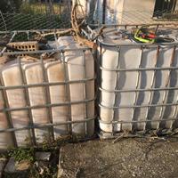 sebatoi per acqua in plastica