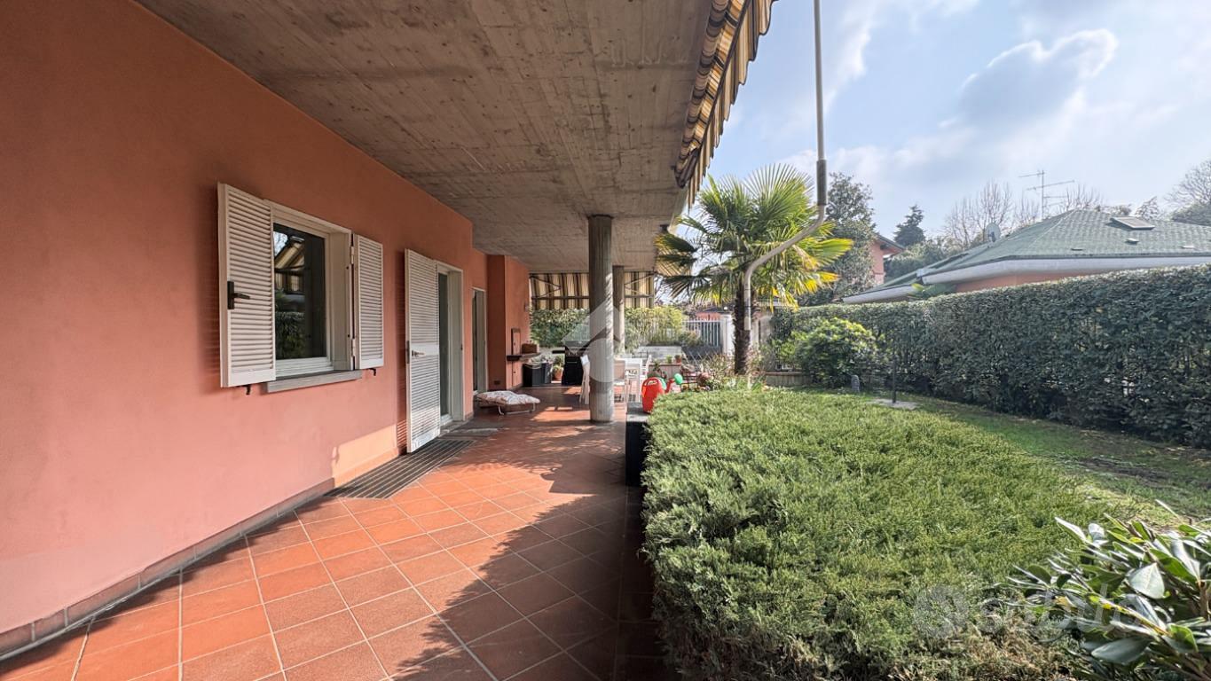 VILLA SINGOLA A MONZA - Vista 6
