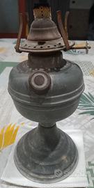 lume a petrolio antico