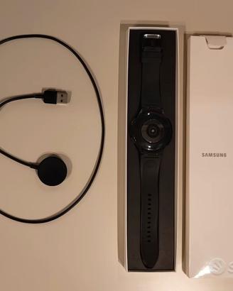 Samsung galaxy Watch 4 classic orologio