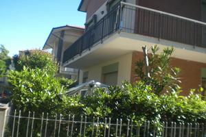 GIUG. LUG. AGOST. SETTEMBRE M100 MARE posto auto