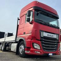 Daf xf440 3assi con pianale nuovo 7,80 m con rampe