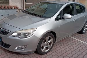Opel Astra  5p 1.7 cdti Cosmo 110cv