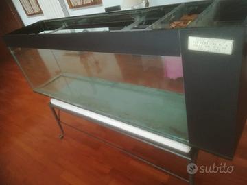 Acquario artigianale funzionante