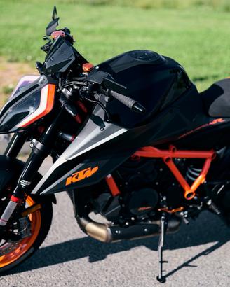 KTM Super Duke 1290 R 3.0 - (pari al nuovo)