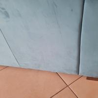 Divano in velluto colore Ottanio con chaise longue