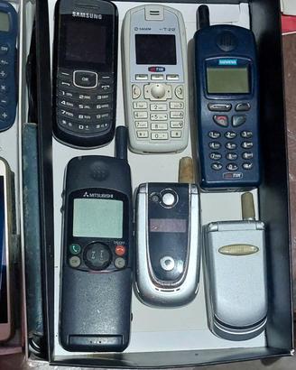cellulari,macchine fotografiche e navigatori vinta