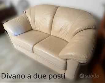 Divani, 2 e 3 posti.