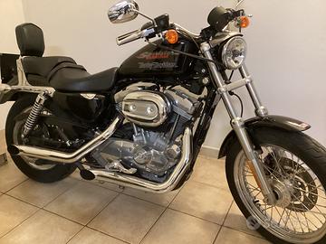 Harley davidson 883 sportster