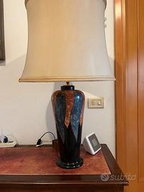 Lampada da tavolo "marmorizzata"