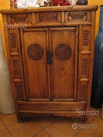 Armadio cinese in olmo