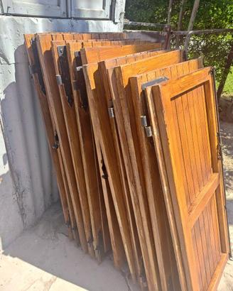10 scuri per finestre in legno