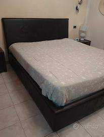 Letto contenitore matrimoniale Chateau D'Ax