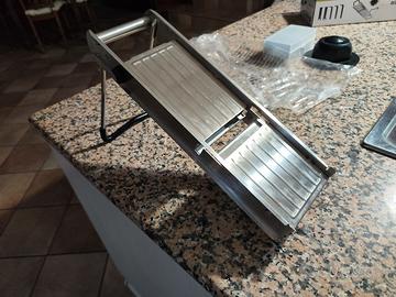 Mandolina taglia alimenti