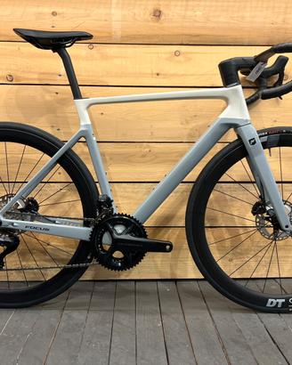 BICICLETTA DA CORSA FOCUS IZALCO MAX DISC 9.8 2024