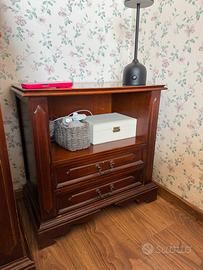 CASSETTIERA SPECCHIO + COMODINI