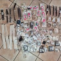 piccolo stock di bigiotteria mista 150 pezzi nuova