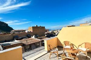 Via Città di Palermo - Attico arredato + terrazzo