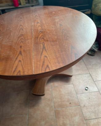 Tavolo in legno